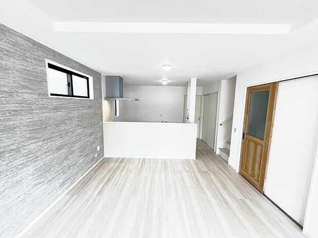 ご家族の温かい時間を演出するダイニングスペースです。