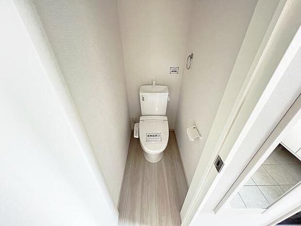 ほっと安らげるトイレ空間です。