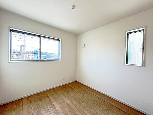 子供部屋にもちょうど良い大きさのお部屋です。