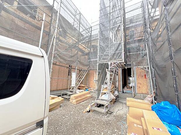 一生懸命建築中です。完成が楽しみですね。