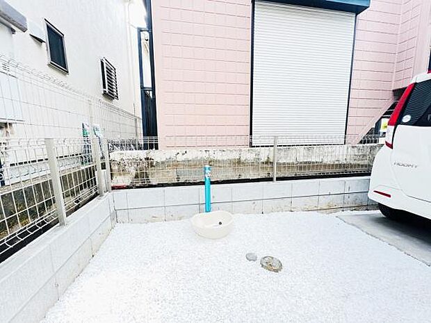 お庭スペースは、ガーデニングやお子様との外遊びなど多彩な用途でお楽しみいただけます。