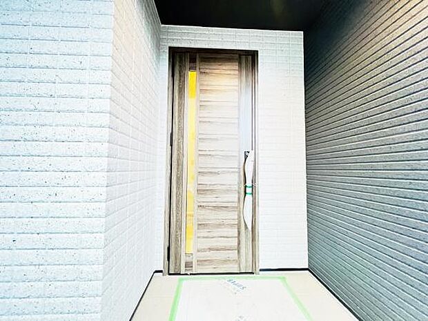 いつも気持ちよくご家族を迎えられる玄関です。
