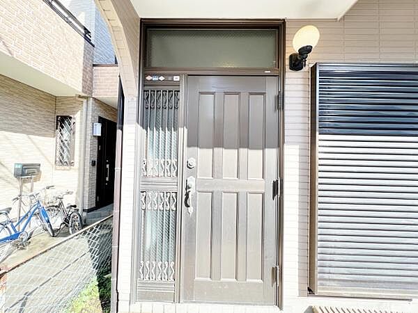 玄関を拡大表示