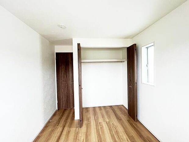 子供部屋や趣味の部屋など用途に合わせてお使いいただけます。