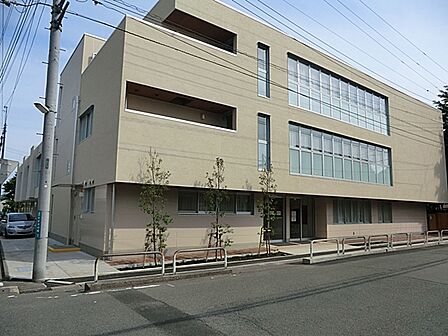 すすきの保育園まで約120m(徒歩2分)