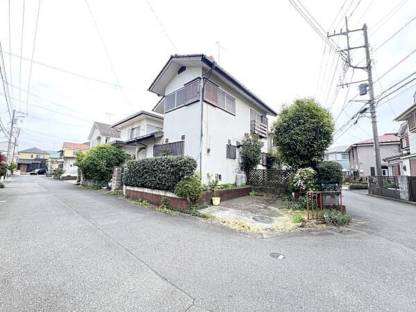 駐車場ももちろん完備しておりますのでお車所有の方にも心強いです。