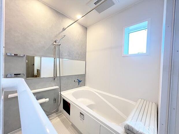 お風呂でほっとひといき。1日の疲れを癒しましょう。