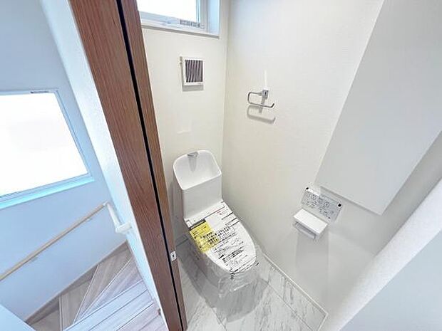 ほっと安らげるトイレ空間です。