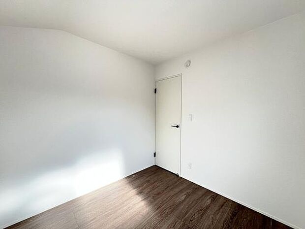 子供部屋にもちょうど良い大きさのお部屋です。