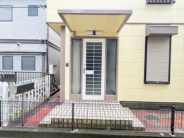 いつも気持ちよくご家族を迎えられる玄関です。