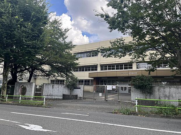 町田市立本町田ひなた小学校まで約1170m(徒歩15分)
