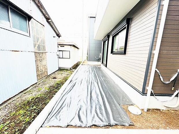 お庭スペースは、ガーデニングやお子様との外遊びなど多彩な用途でお楽しみいただけます。