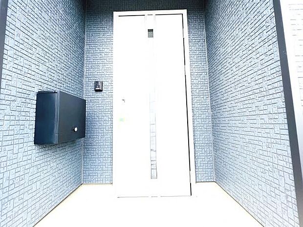 いつも気持ちよくご家族を迎えられる玄関です。