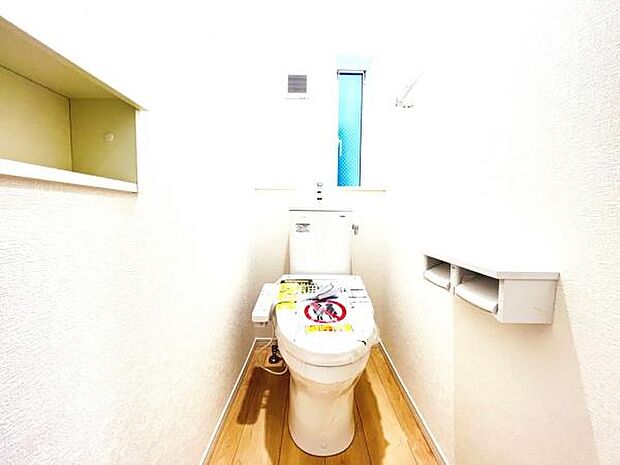 ほっと安らげるトイレ空間です。