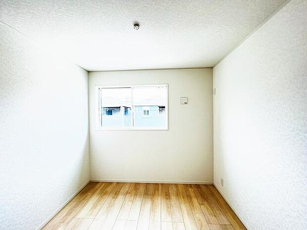 子供部屋にもちょうど良い大きさのお部屋です。