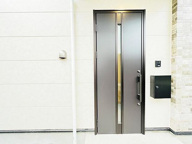 いつも気持ちよくご家族を迎えられる玄関です。