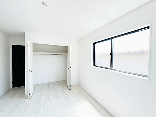子供部屋にもちょうど良い大きさのお部屋です。