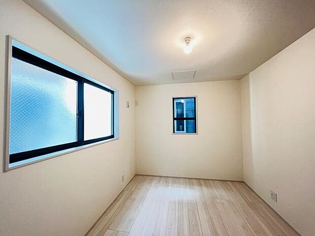 子供部屋にもちょうど良い大きさのお部屋です。
