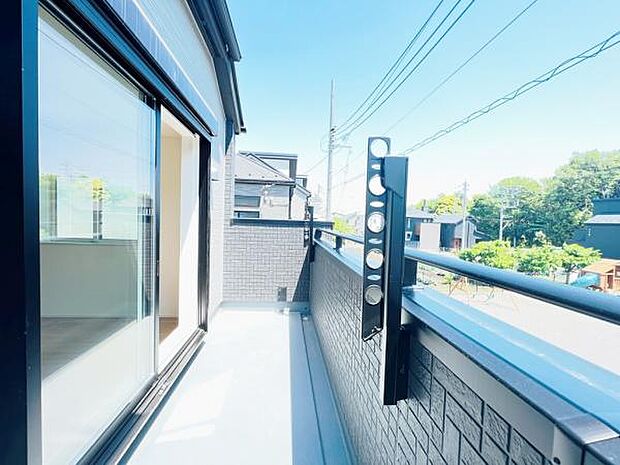 お洗濯ものを気持ち良く太陽の光で干せるのが嬉しいですね。