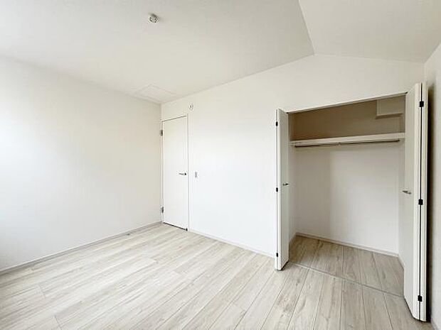 子供部屋や趣味の部屋など用途に合わせてお使いいただけます。