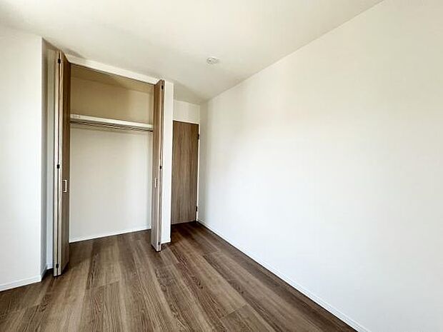 子供部屋や趣味の部屋など用途に合わせてお使いいただけます。