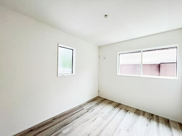 子供部屋にもちょうど良い大きさのお部屋です。