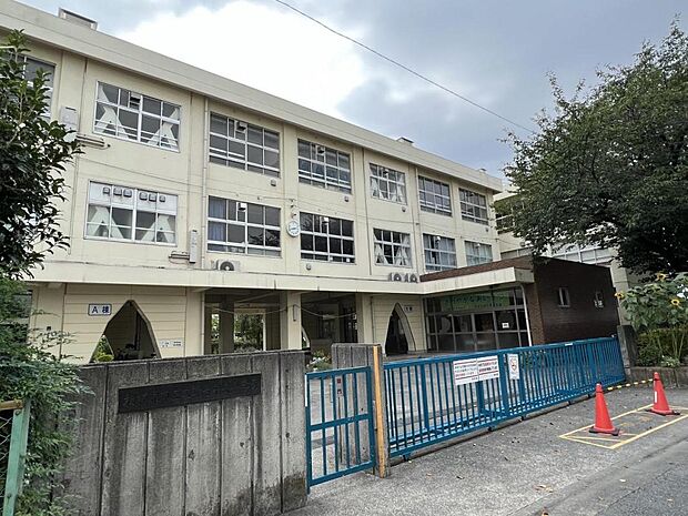 大野台中央小学校まで約750m(徒歩10分)