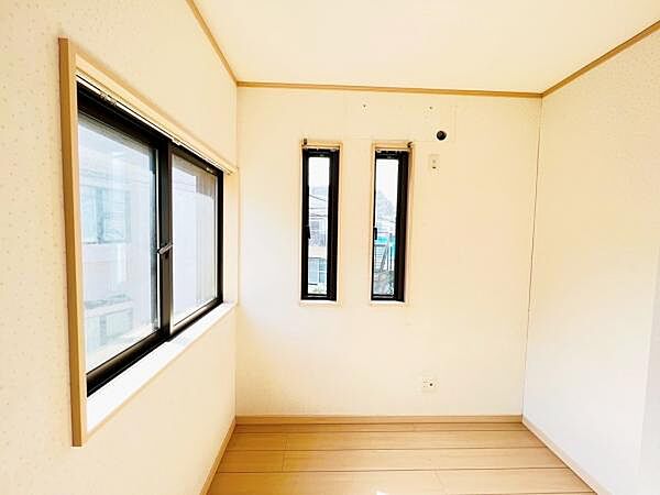 子供部屋にもちょうど良い大きさのお部屋です。
