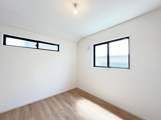 子供部屋にもちょうど良い大きさのお部屋です。