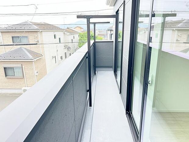 お洗濯ものを気持ち良く太陽の光で干せるのが嬉しいですね。
