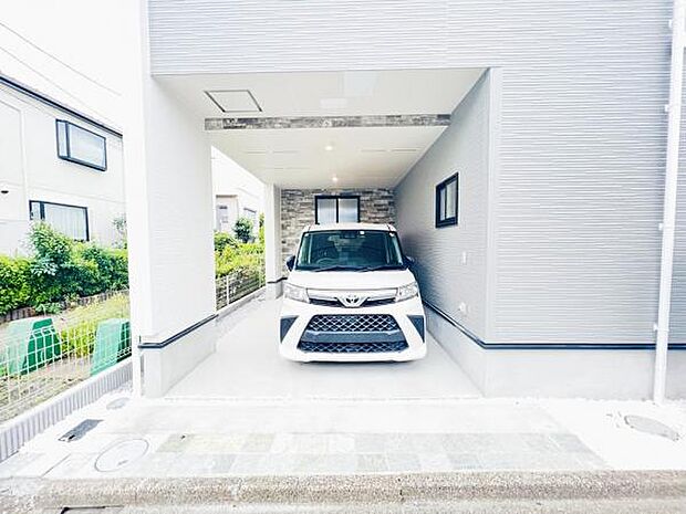 駐車場ももちろん完備しておりますのでお車所有の方にも心強いです。