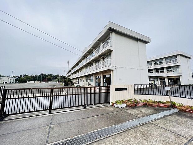 相模原市立横山小学校まで約543m(徒歩7分)