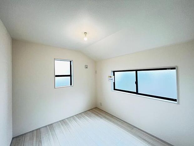 子供部屋にもちょうど良い大きさのお部屋です。