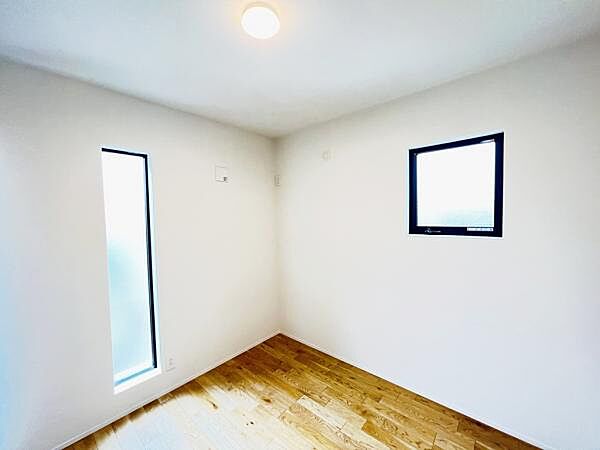 子供部屋にもちょうど良い大きさのお部屋です。