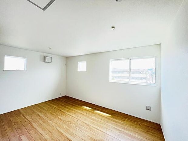 家族団らんの場所としてゆったりと居心地の良いリビングです。
