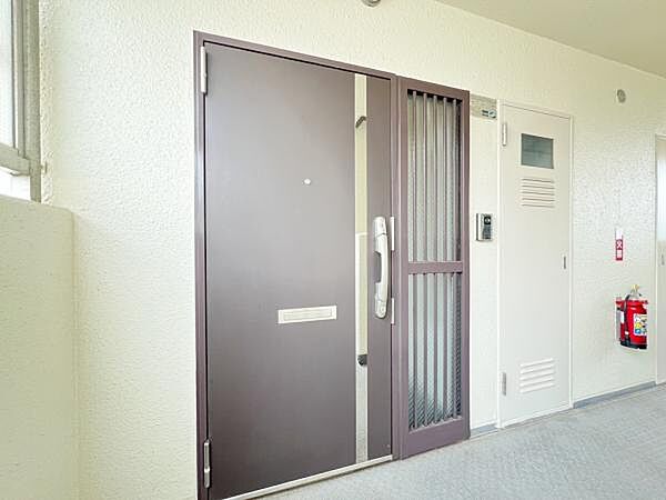 いつも気持ちよくご家族を迎えられる玄関です。