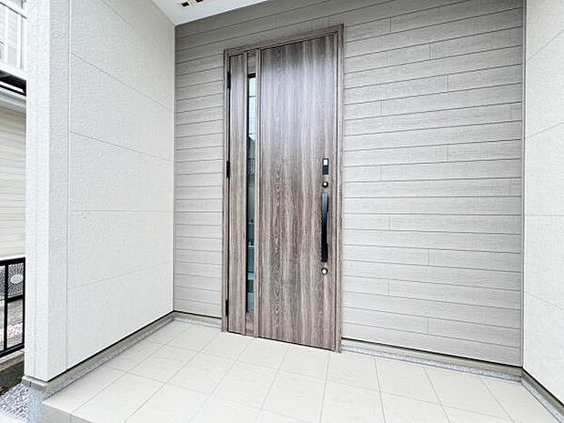 いつも気持ちよくご家族を迎えられる玄関です。