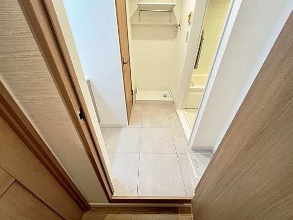 脱衣所は小さなお子様がいるご家庭にも重宝されます。