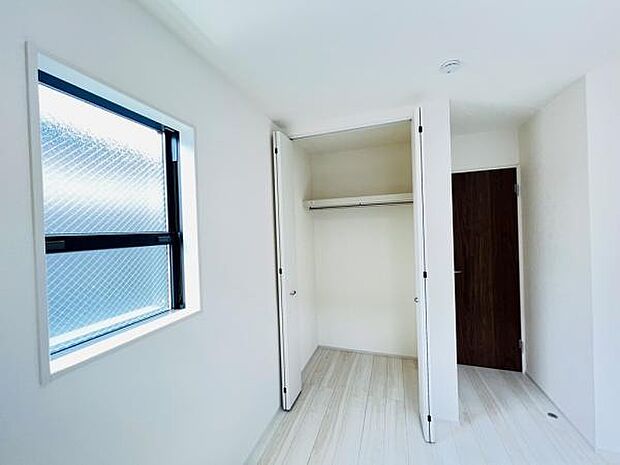 子供部屋や趣味の部屋など用途に合わせてお使いいただけます。
