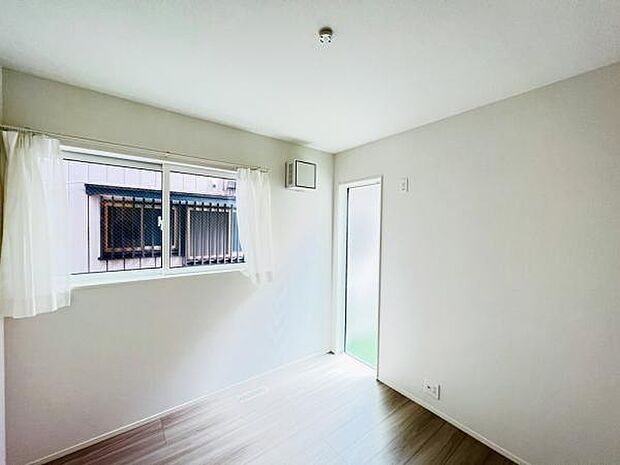 子供部屋にもちょうど良い大きさのお部屋です。