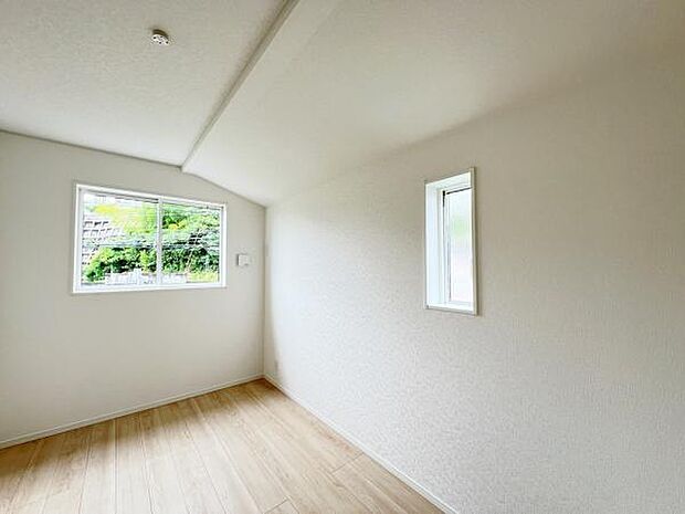 子供部屋にもちょうど良い大きさのお部屋です。