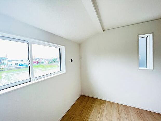 子供部屋にもちょうど良い大きさのお部屋です。