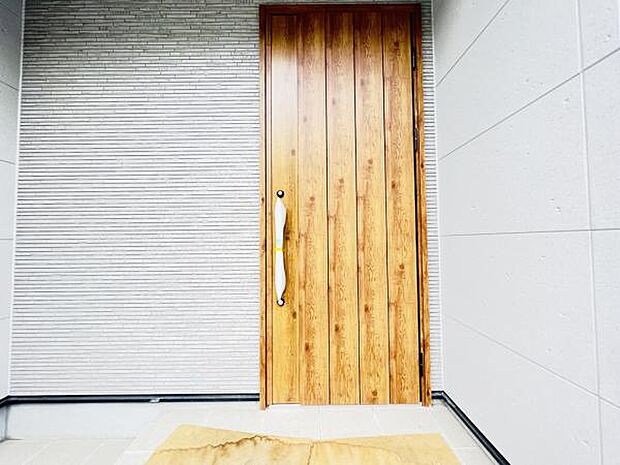 いつも気持ちよくご家族を迎えられる玄関です。