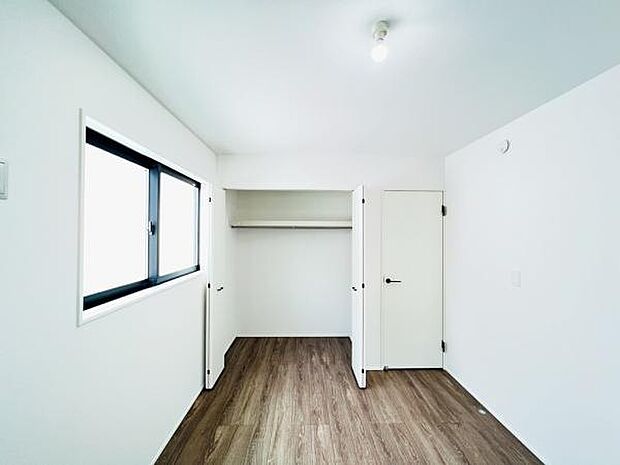 子供部屋や趣味の部屋など用途に合わせてお使いいただけます。