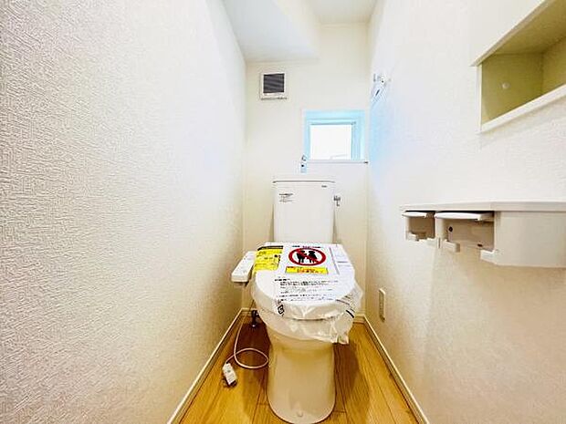 ほっと安らげるトイレ空間です。