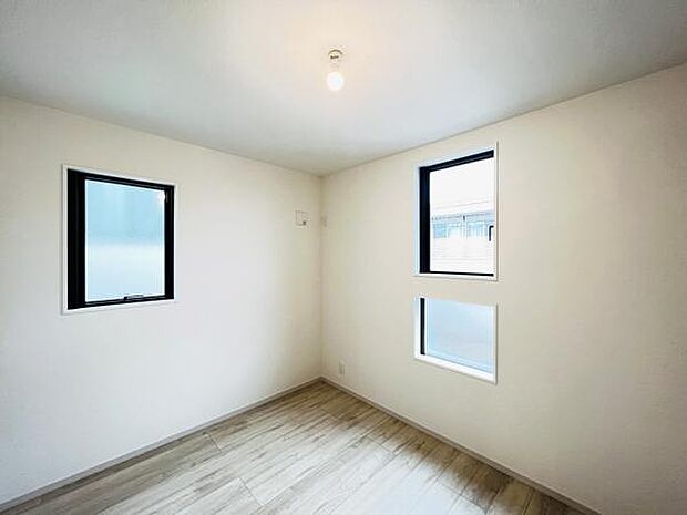 子供部屋にもちょうど良い大きさのお部屋です。