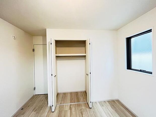 子供部屋や趣味の部屋など用途に合わせてお使いいただけます。