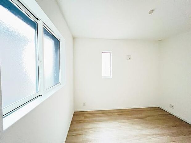 子供部屋にもちょうど良い大きさのお部屋です。