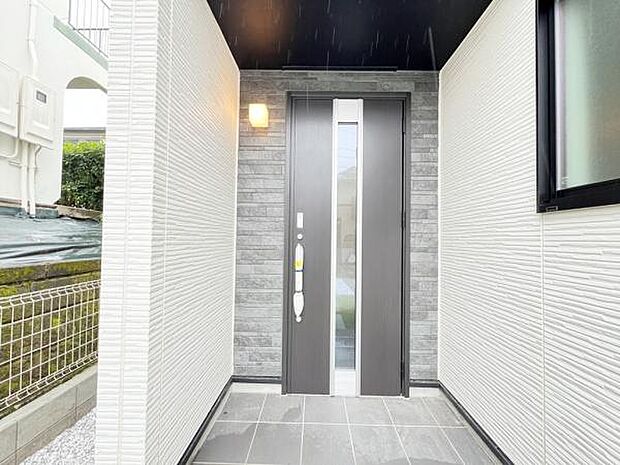 いつも気持ちよくご家族を迎えられる玄関です。