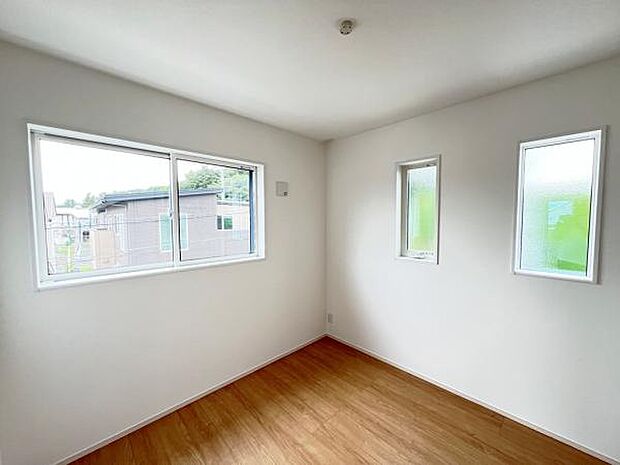 子供部屋にもちょうど良い大きさのお部屋です。